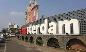 I AMsterdam - Cover photo