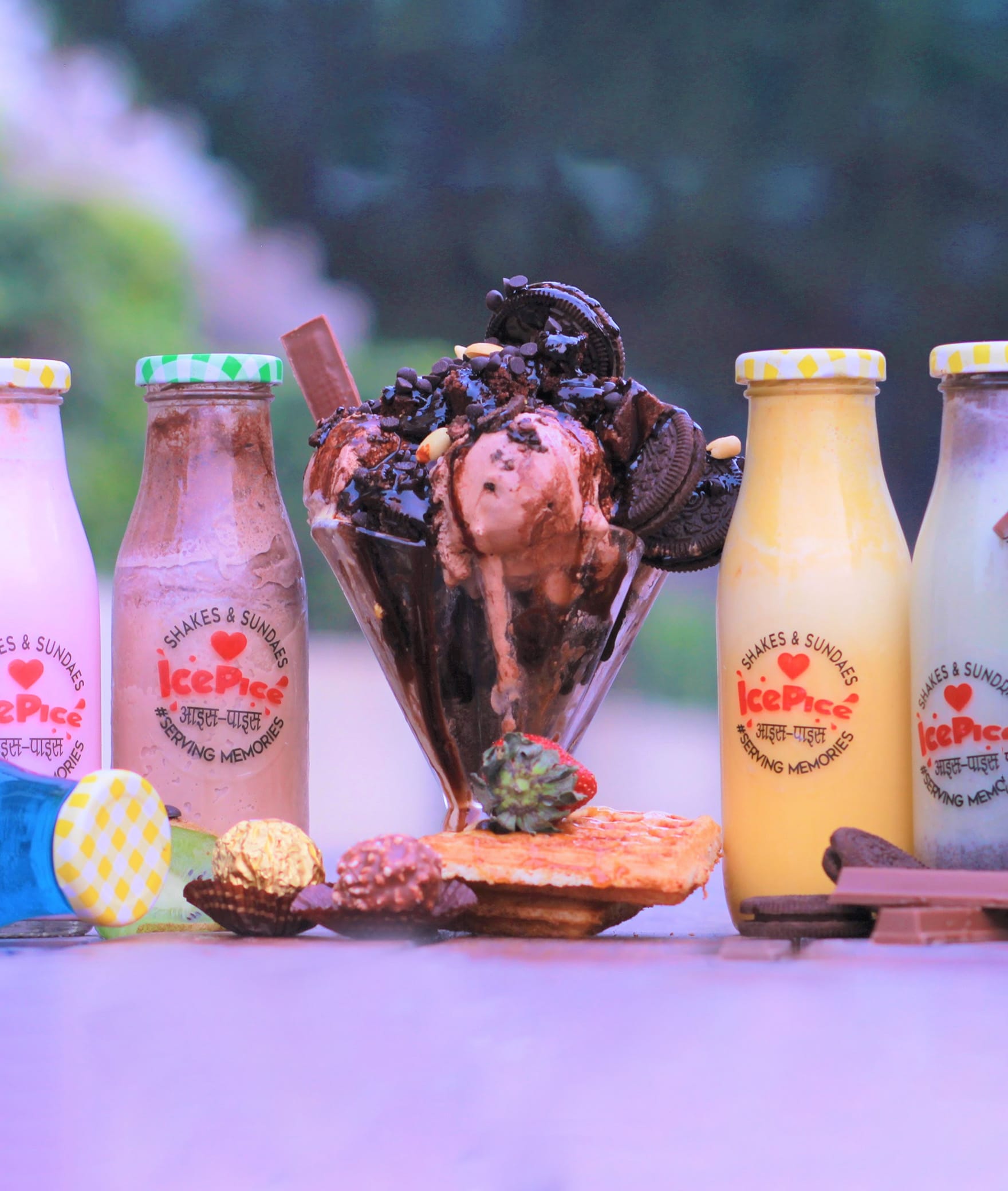 Ice Pice - Shakes & Sundaes - Logo