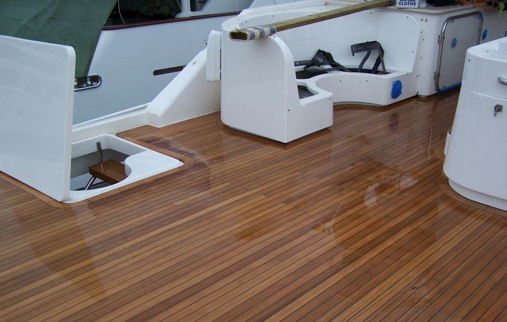 Ideal Teak Inc - Logo