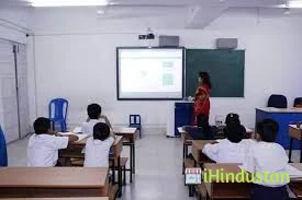 Iem Public School - Logo