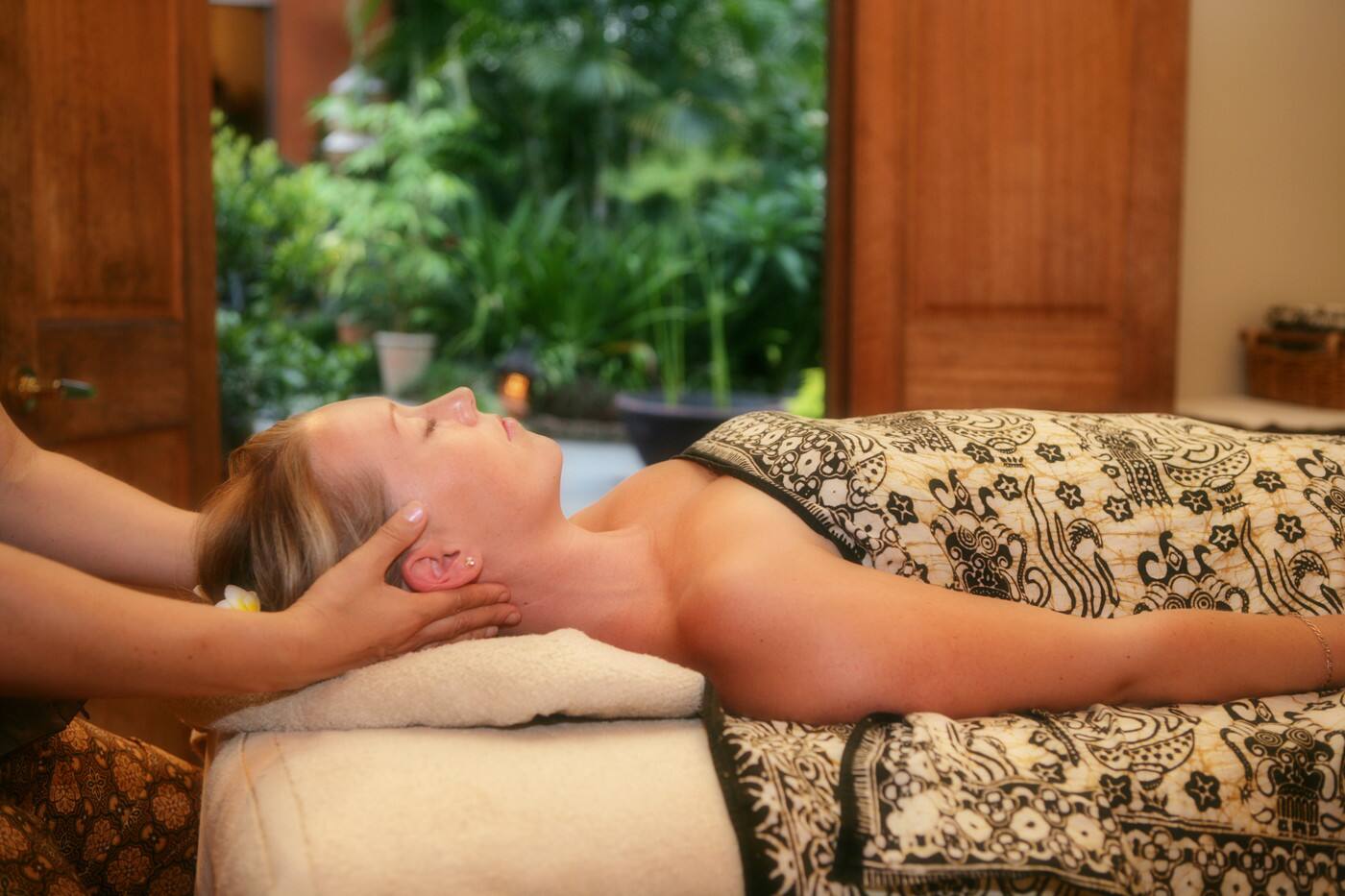 Ikatan Balinese Day Spa - Logo