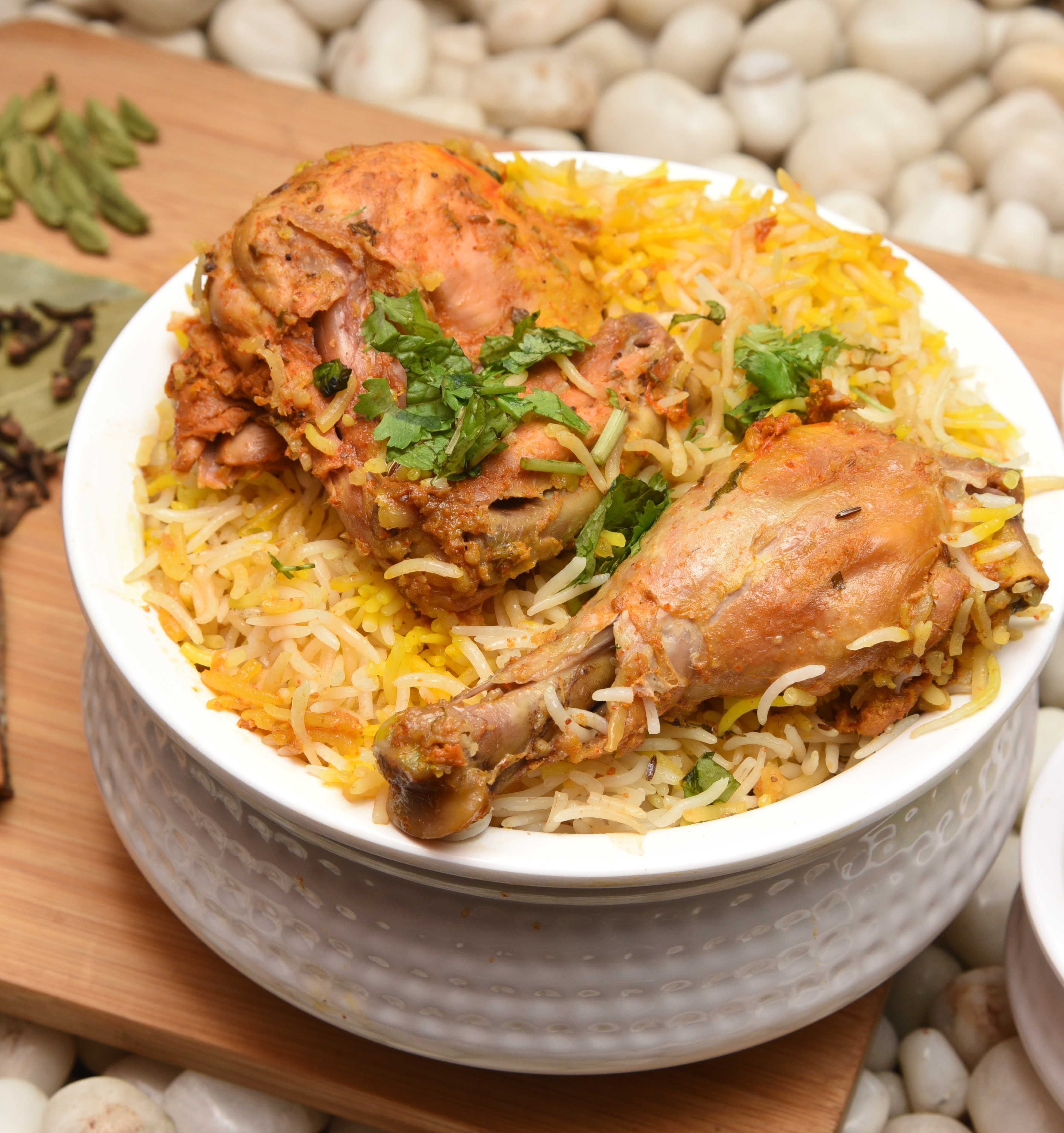 Inayaat Biryani - Logo