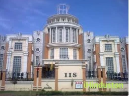 India International School (IIS) - Logo