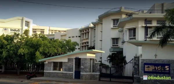 Indus Universal School - Logo