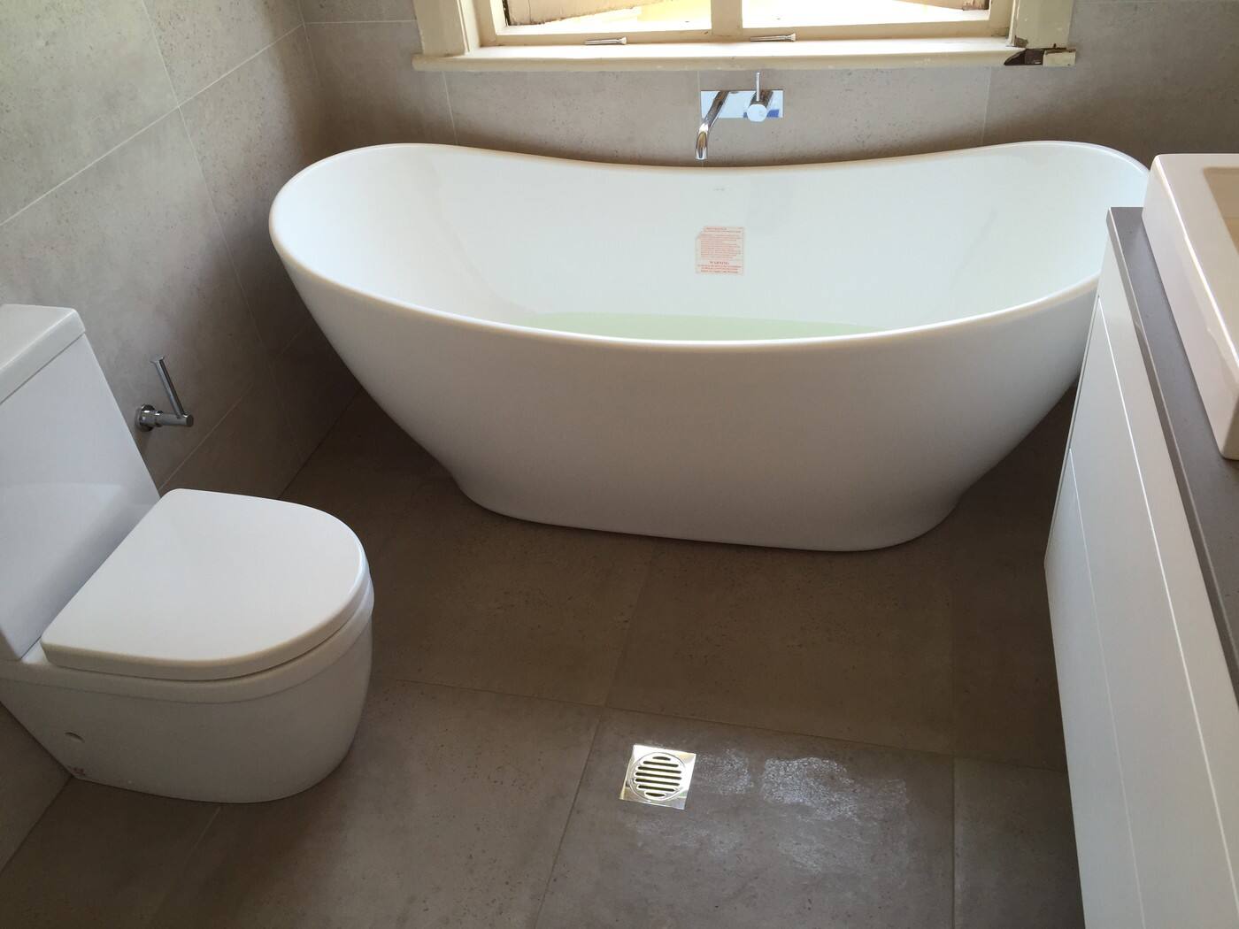 INKA BATHROOM RENOVATIONS - Logo