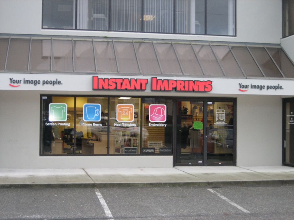Instant Imprints - Logo