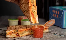Instawich - Desi Sandwiches - Logo