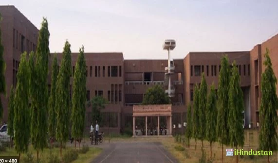 Institute Of Engineering And Technology - Logo