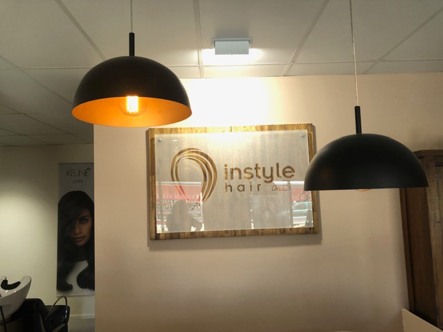 Instyle Hair on B - Logo