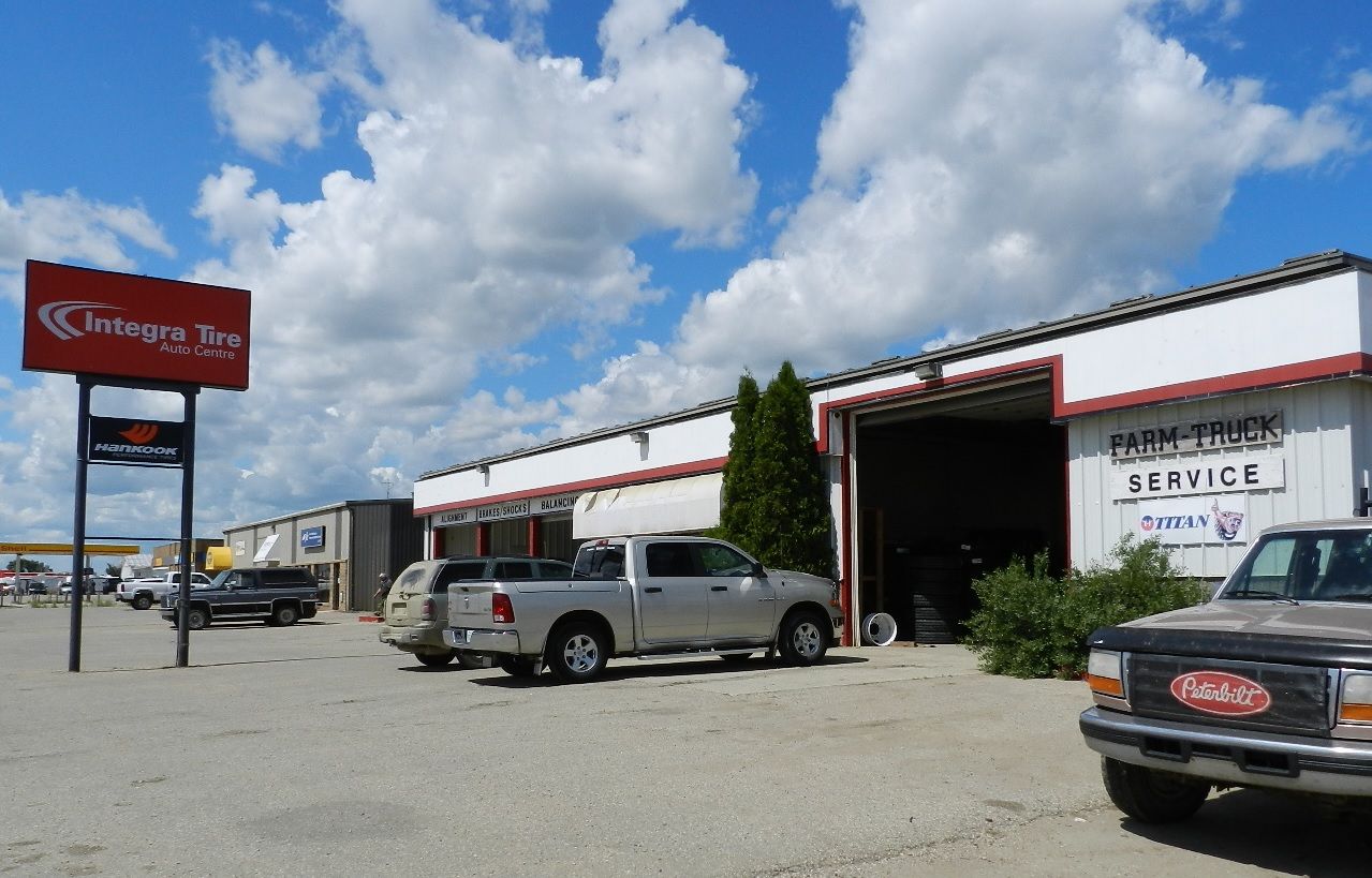 Integra Tire and Auto Centre - Logo