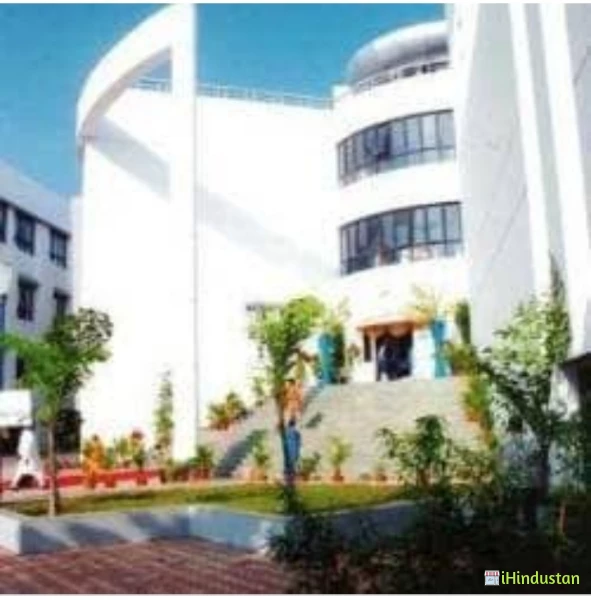 International College of Science and Information - Logo