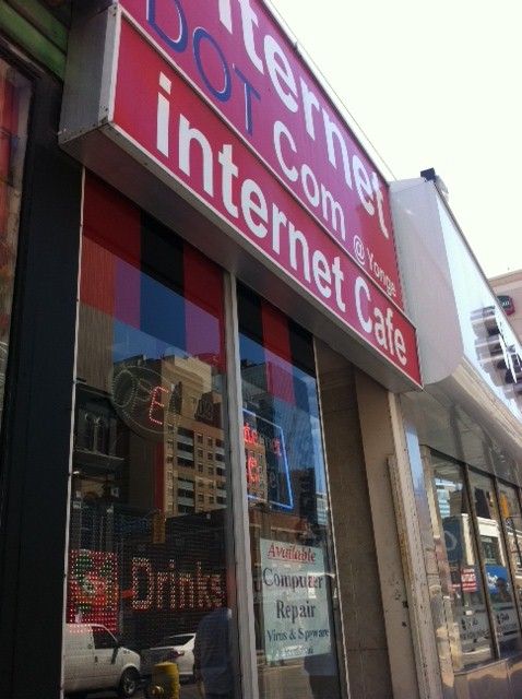 Internet Dot Com @ Yonge - Logo