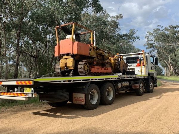 Inverell Tilt Trays - Logo
