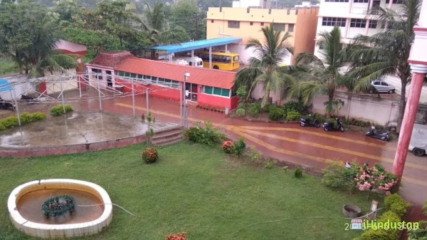 IPSAR College - Logo