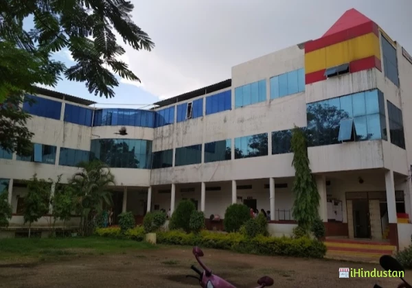 I.P.S.College - Logo