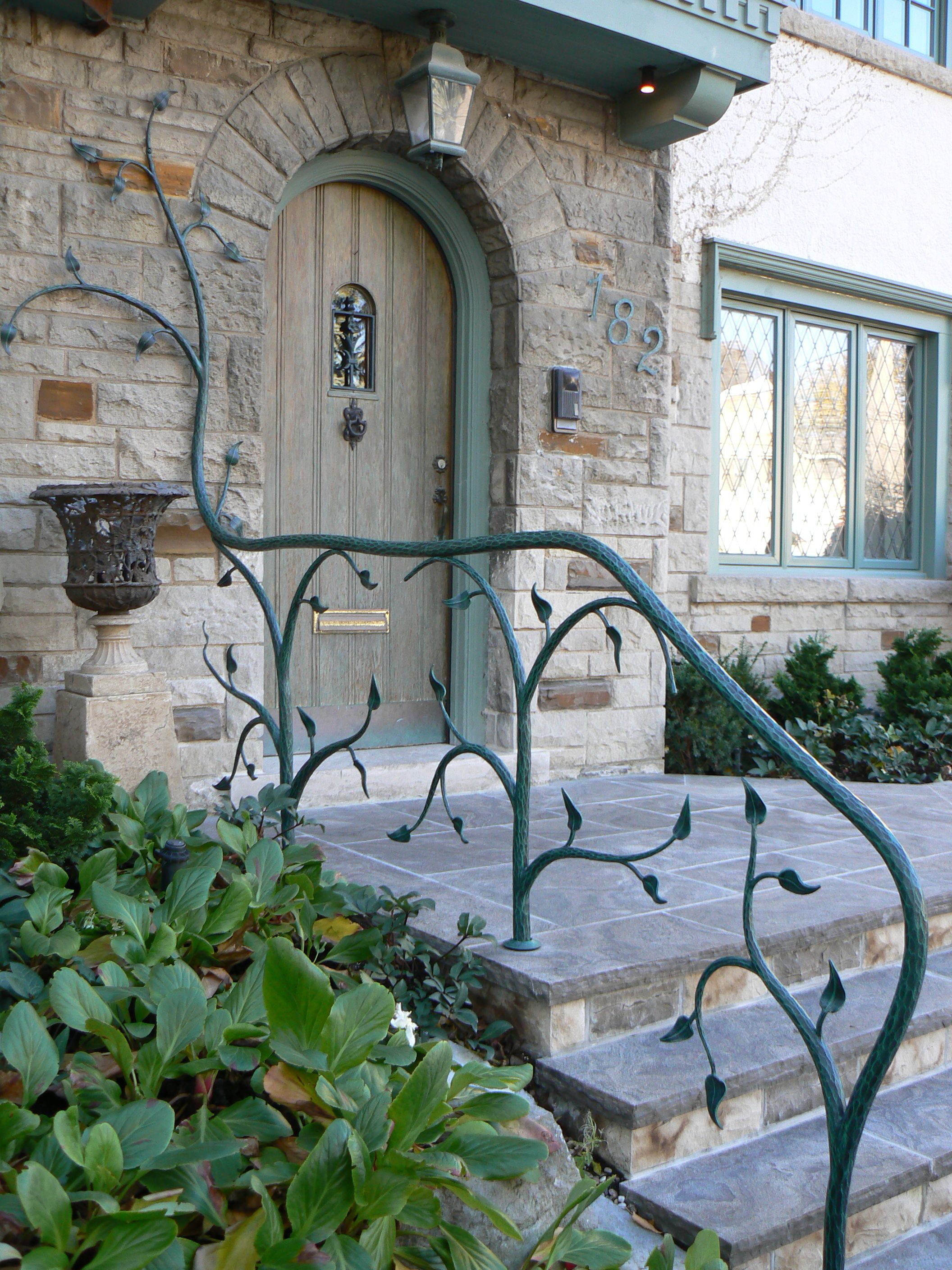 Iron Master Decor - Cover photo