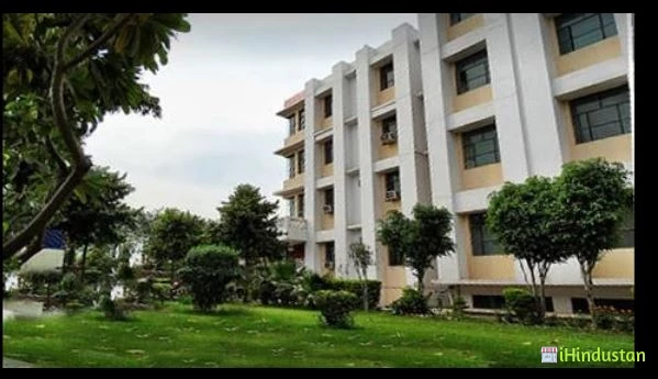 Janhit Institute of Education and Information - Logo