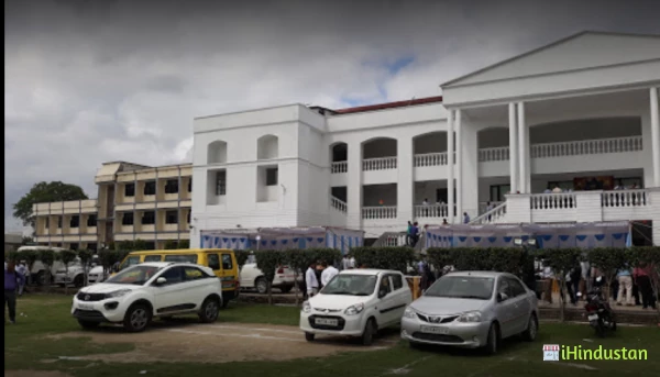 Jaycees Public School - Logo