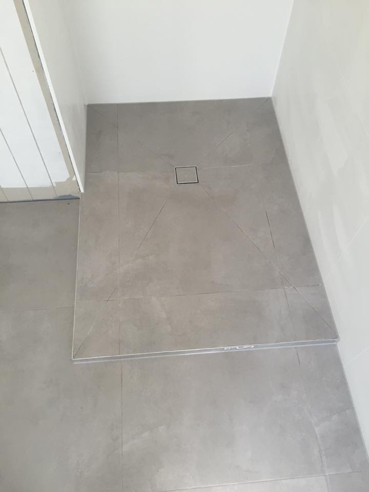 J.B.L.Tiling & Waterproofing - Logo
