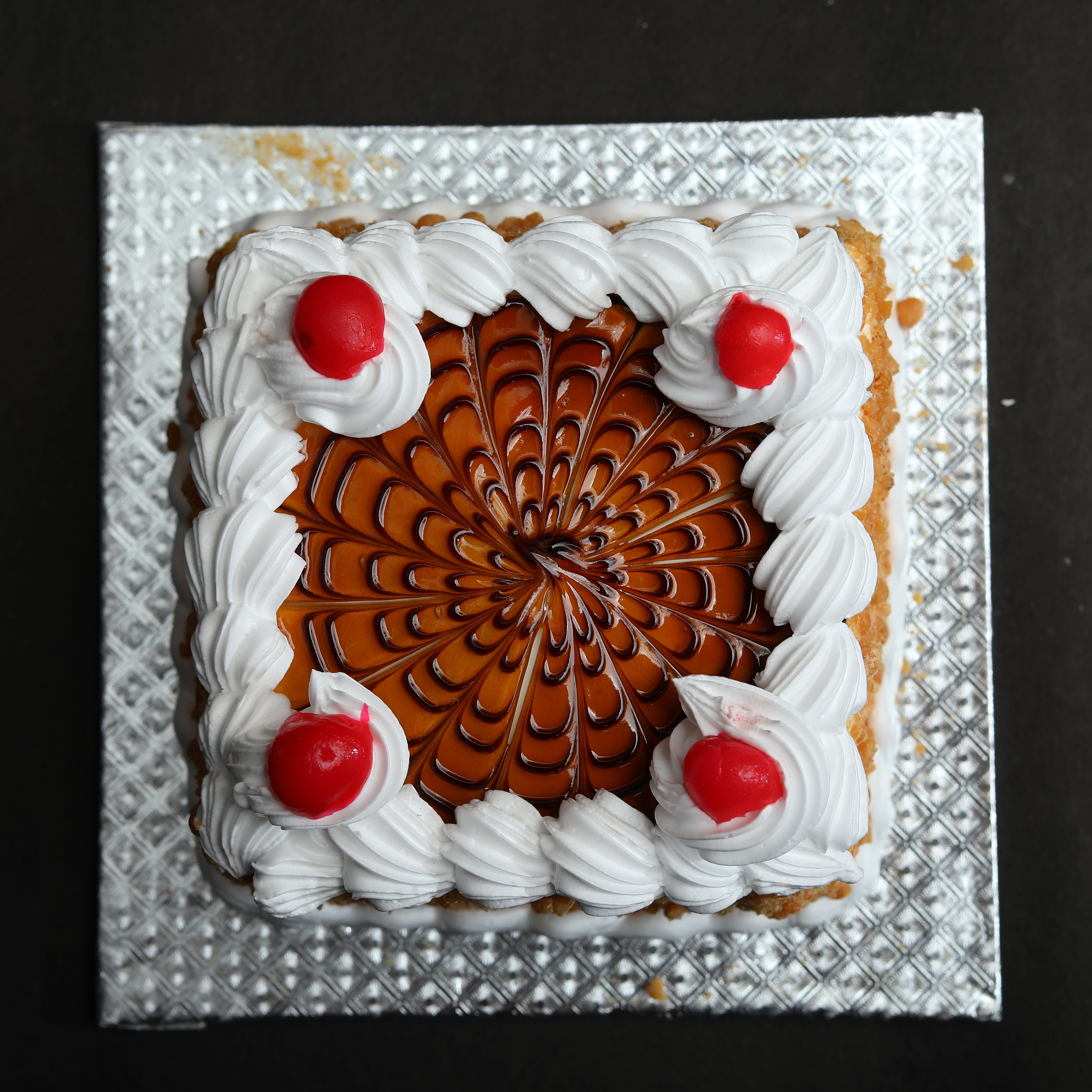 Jhulelal Bakery - Logo