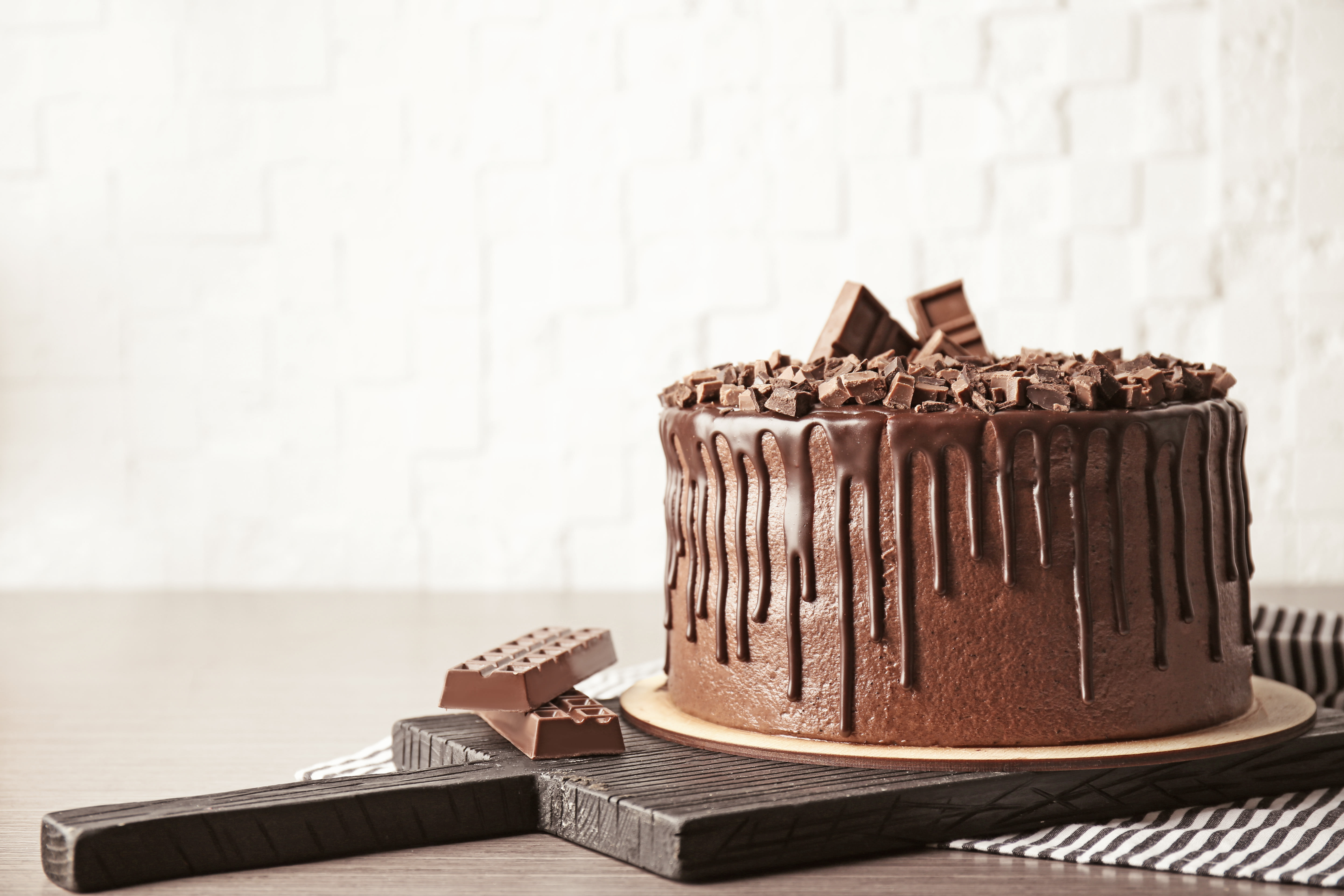 Jiya Cake And Snacks - Logo