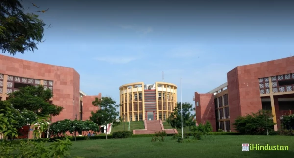 JK Lakshmipat University - Logo