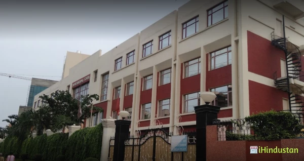 JM International School Dwarka - Logo