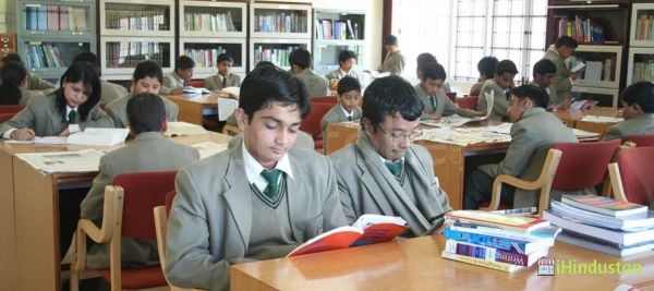 JSS International School - Logo