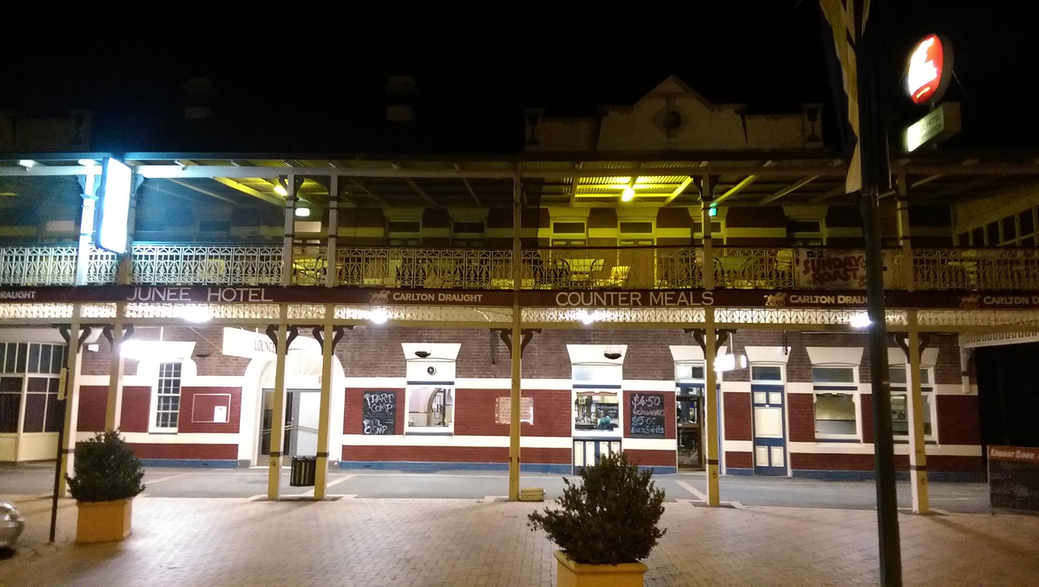 Junee Hotel - Logo