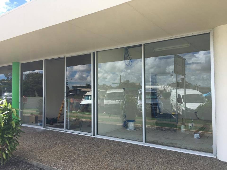 Just Tinting - Logo