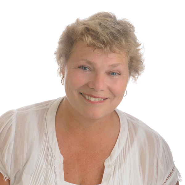 Jutta Witteveen - Royal LePage Performance Realty - Logo
