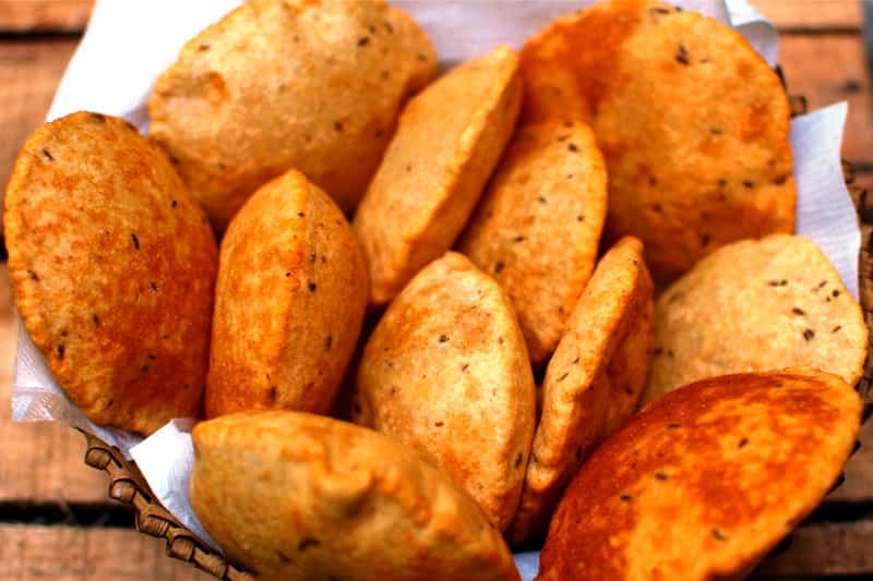 Kachori Gully Banaraswali - Logo
