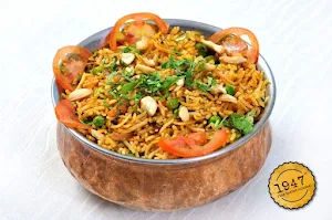 Karama Restaurant - Logo