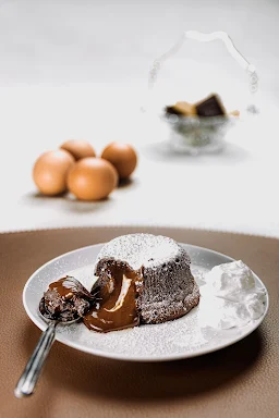 Kathleen Sarsuna - Logo