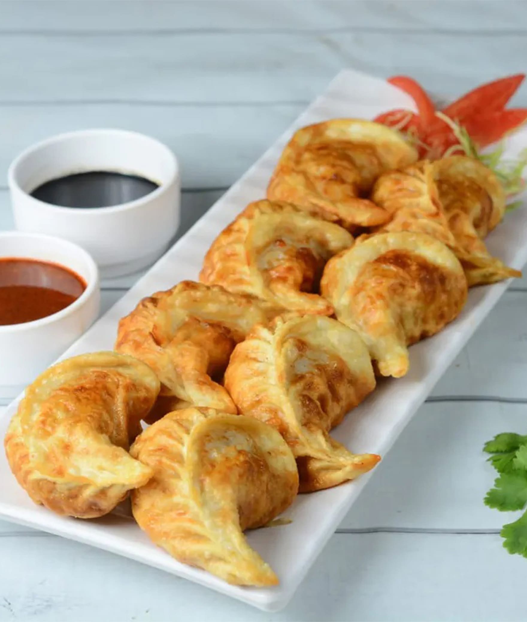 Kathmandu Momos - Logo