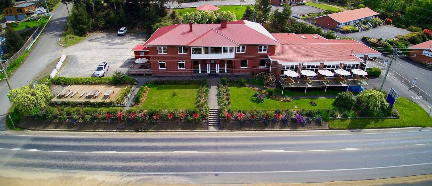 Kermandie Waterfront Hotel - Cover photo