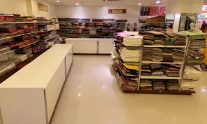 Khadi Gramodyog Bhavan, Cp - Cover photo