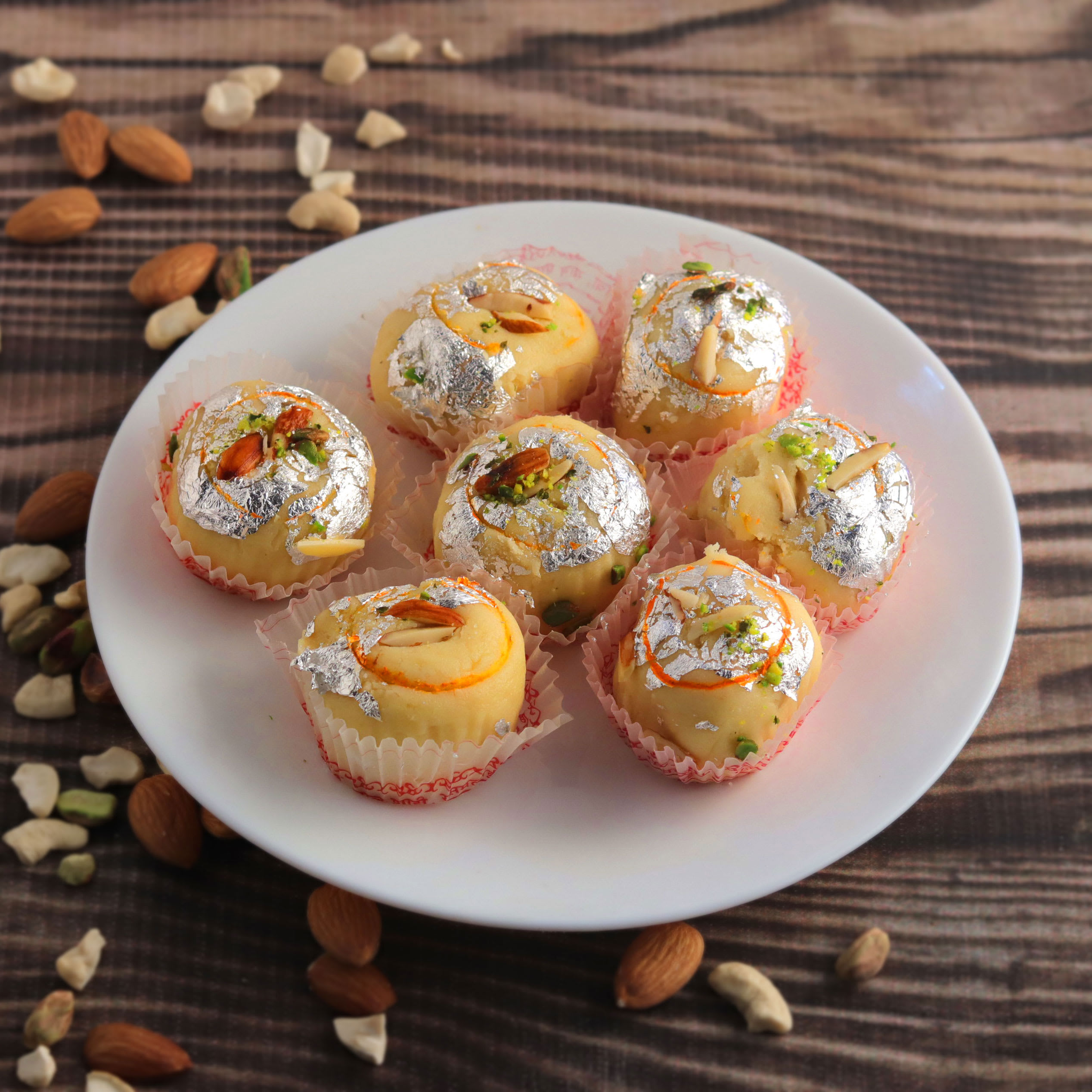 Khandelwal Sweets & Snacks - Logo
