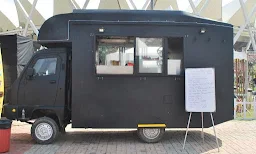 Khan Saheb Food Truck - Logo