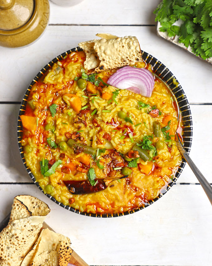 Khichdi Kompany - Logo