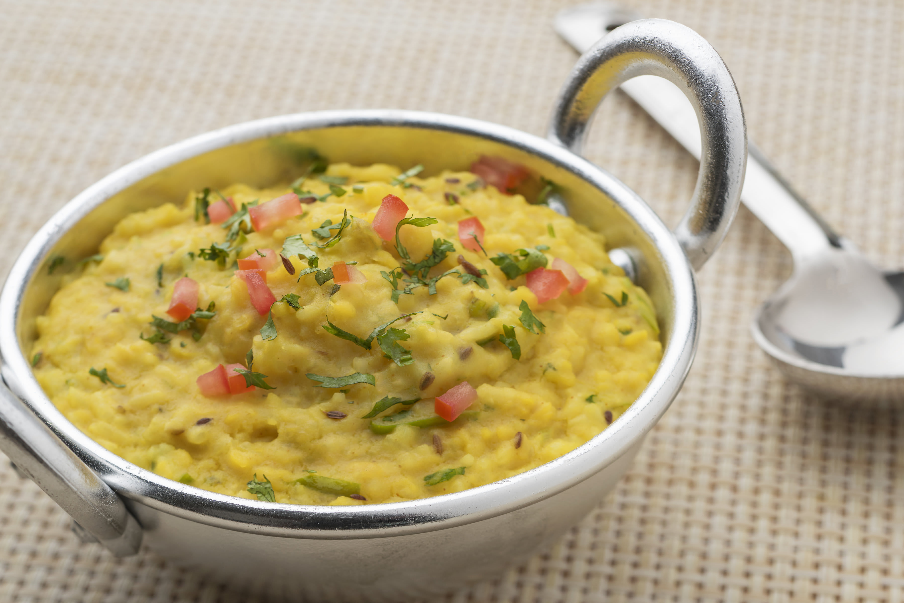 Khichdi Ni Ramzat - Logo
