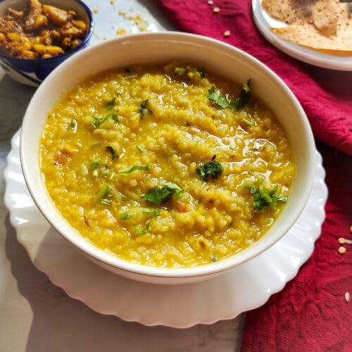 Khichdi Sewa Company by Bambai Nazariya - Logo