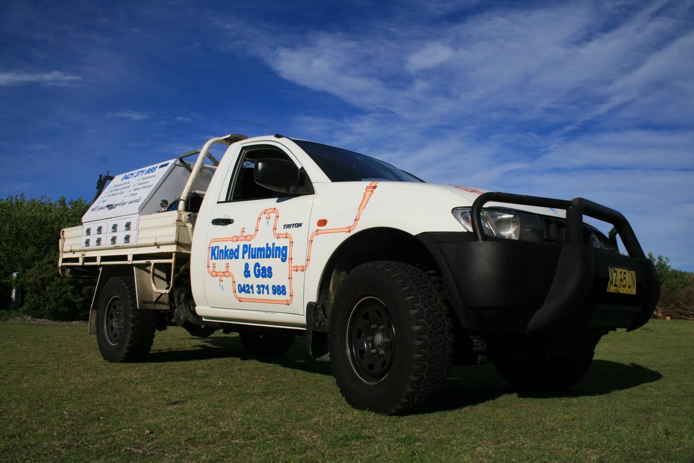 Kinked Plumbing and Gas - Cover photo