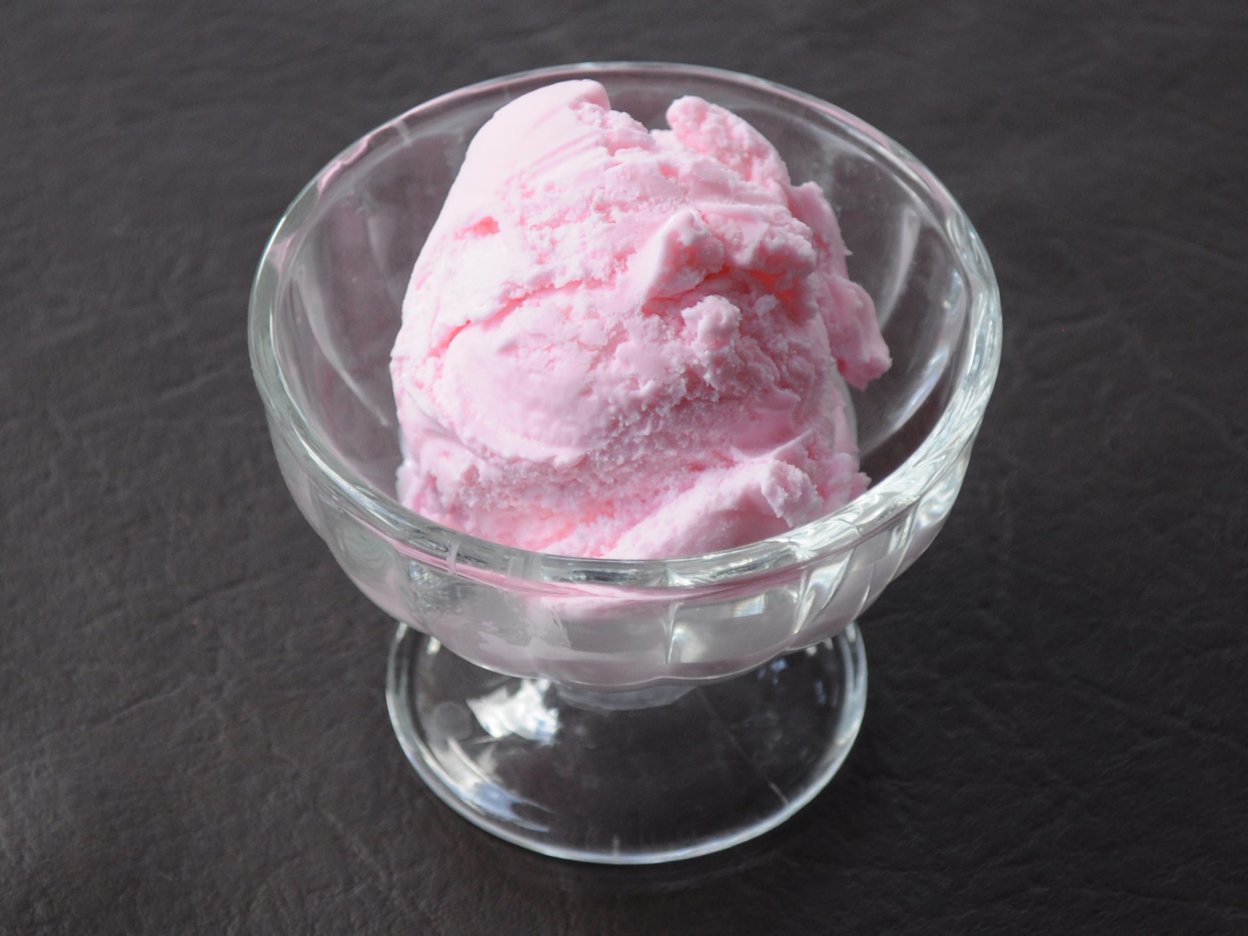 Kiwi Ice Creams - Logo