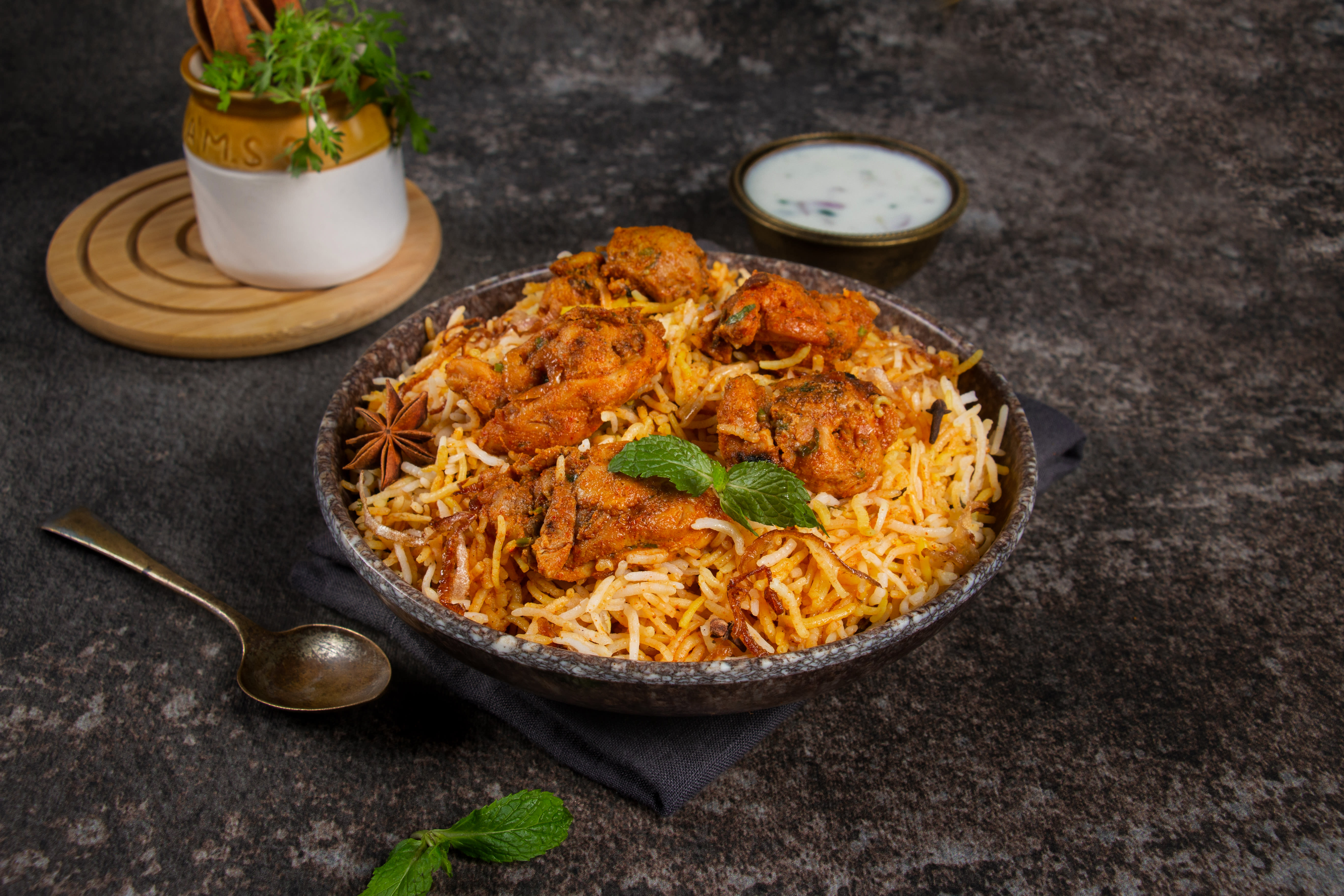 Kms Ambur Hot Dum Biriyani - Logo