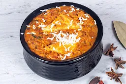 Kolhapuri Dawat - Logo