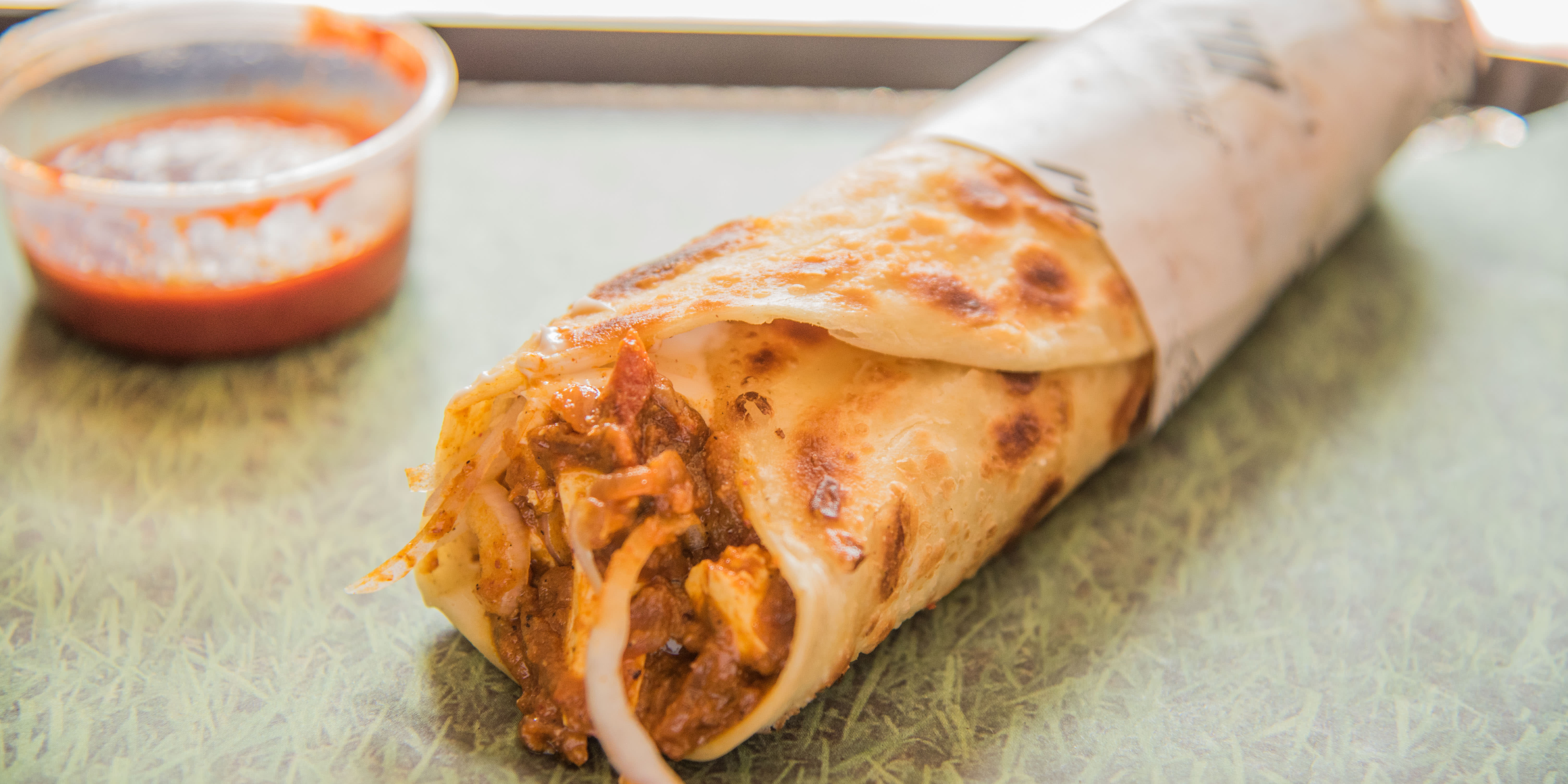 Kolkata's Roll and Roasted Chicken Corner - Logo