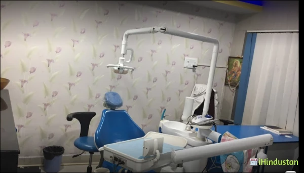 Kool smiles Dental Clinic & Implant centre - Logo