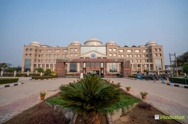 KR MANGALAM UNIVERSITY - Logo
