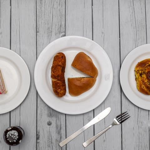 K T Best Bakery - Logo
